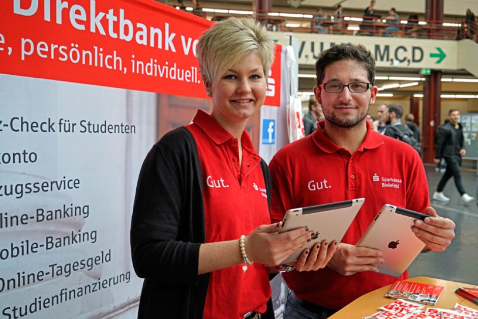 Sparkassen-Team in der Universität Bielefeld
