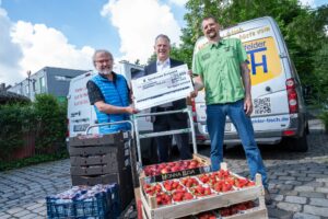 Sparkasse spendet 10.000 Euro für Bielefelder Tisch